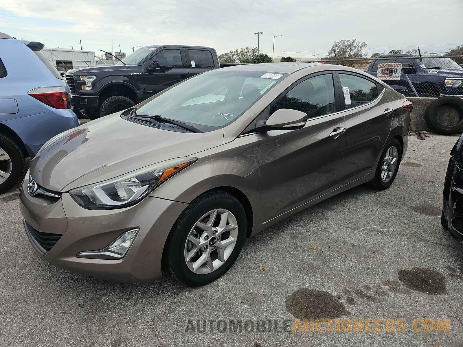 5NPDH4AE6GH774018 Hyundai Elantra 2016