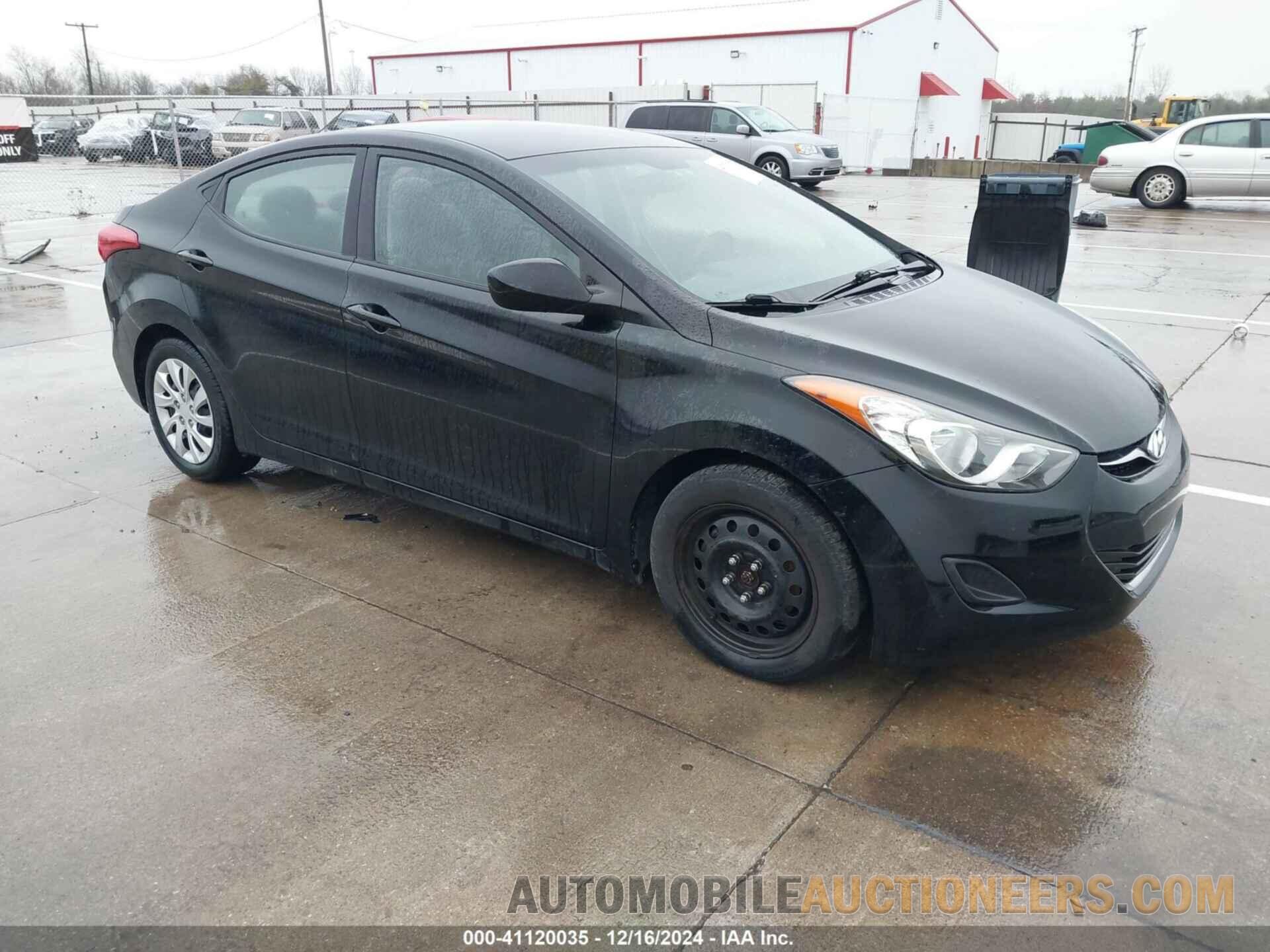 5NPDH4AE7CH067262 HYUNDAI ELANTRA 2012