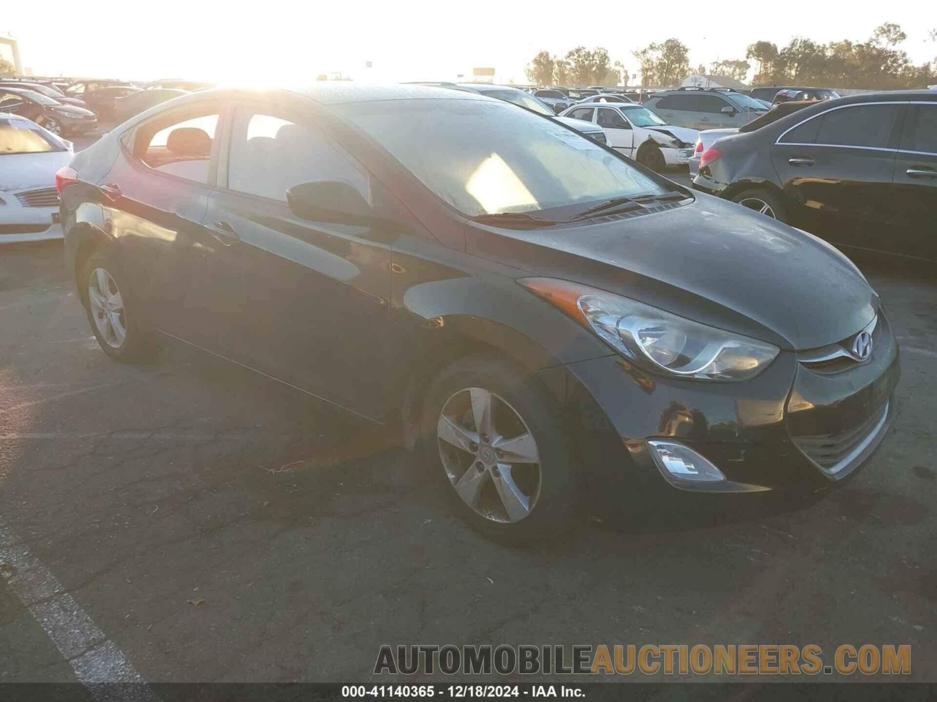 5NPDH4AE7CH069772 HYUNDAI ELANTRA 2012