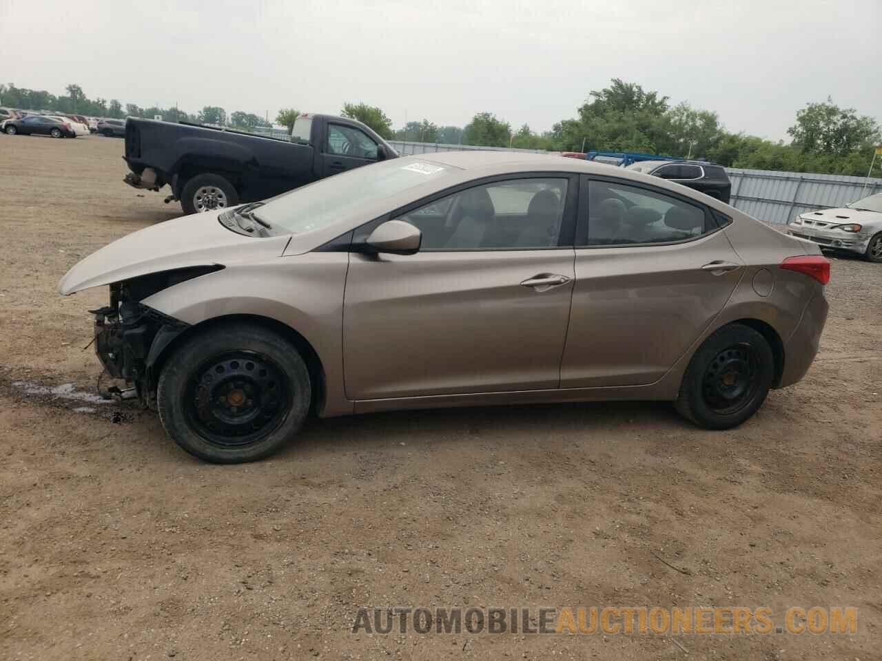 5NPDH4AE7DH163121 HYUNDAI ELANTRA 2013