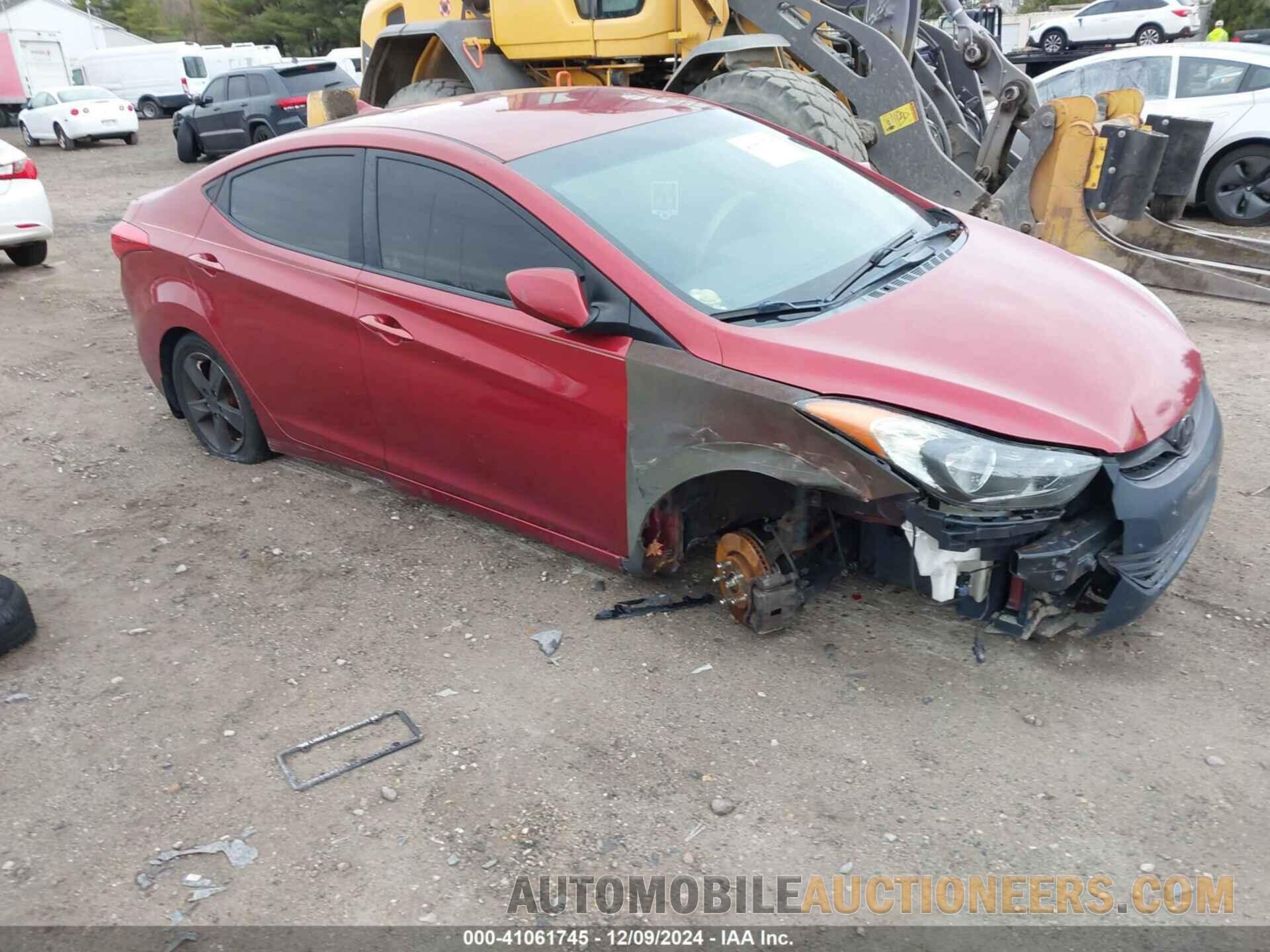 5NPDH4AE7DH282108 HYUNDAI ELANTRA 2013