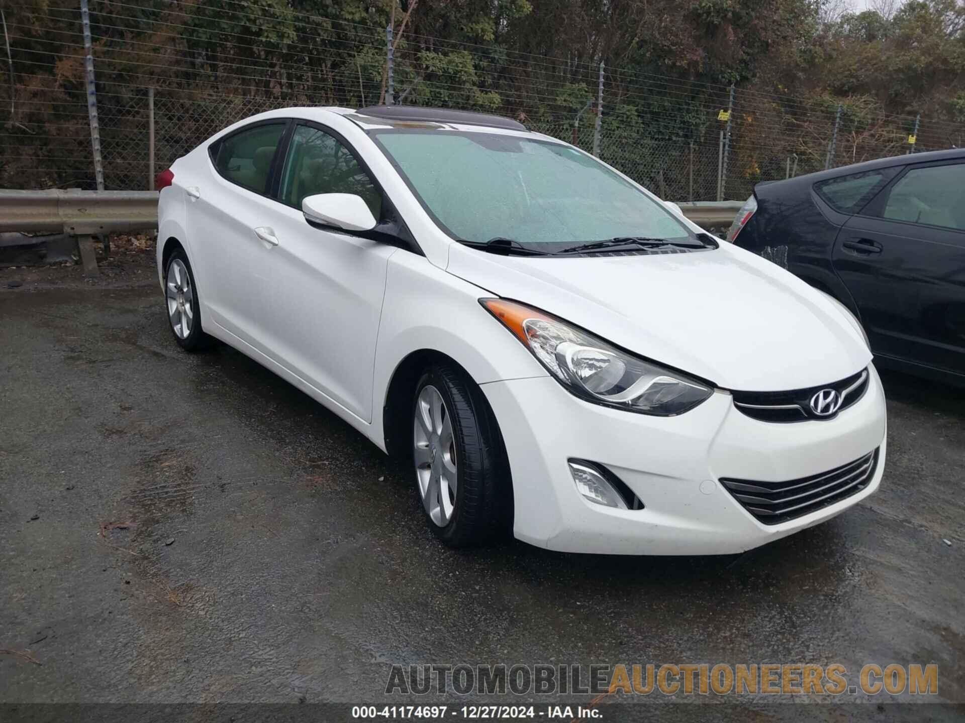 5NPDH4AE7DH286126 HYUNDAI ELANTRA 2013