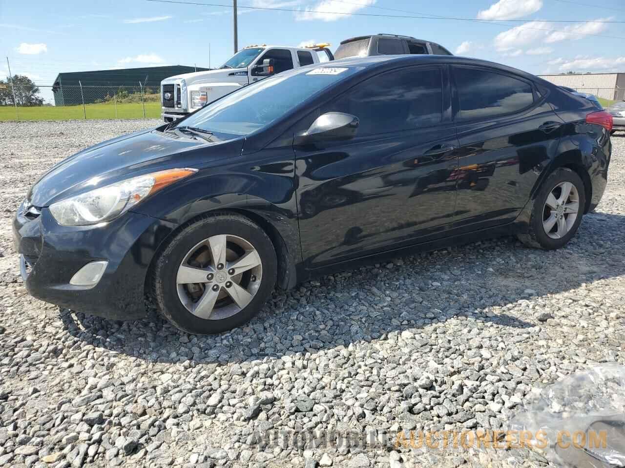 5NPDH4AE7DH287938 HYUNDAI ELANTRA 2013