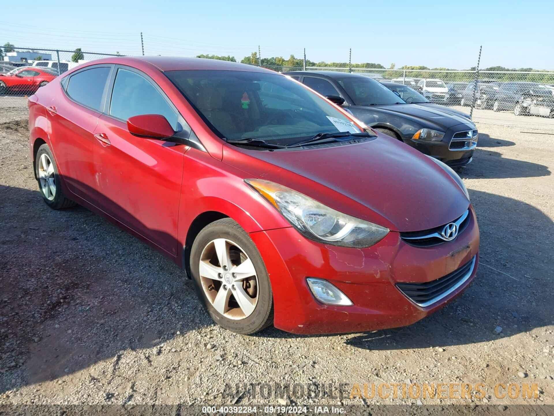 5NPDH4AE7DH306889 HYUNDAI ELANTRA 2013