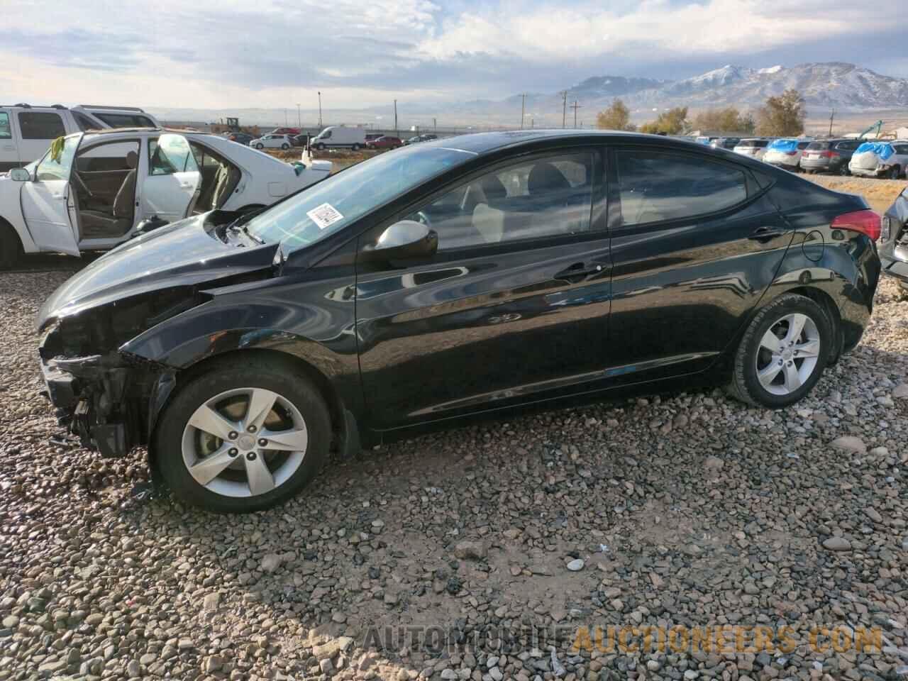 5NPDH4AE7DH380054 HYUNDAI ELANTRA 2013