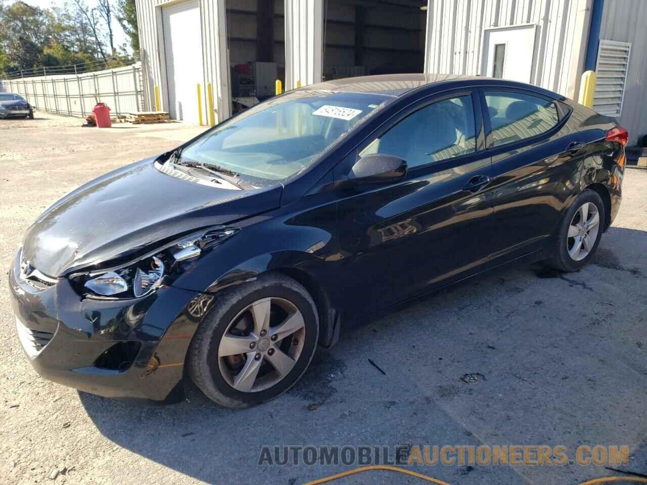 5NPDH4AE7DH417877 HYUNDAI ELANTRA 2013