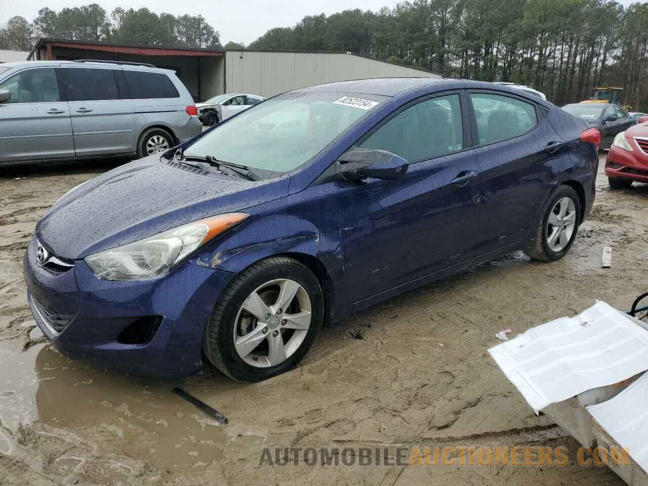 5NPDH4AE7DH451284 HYUNDAI ELANTRA 2013