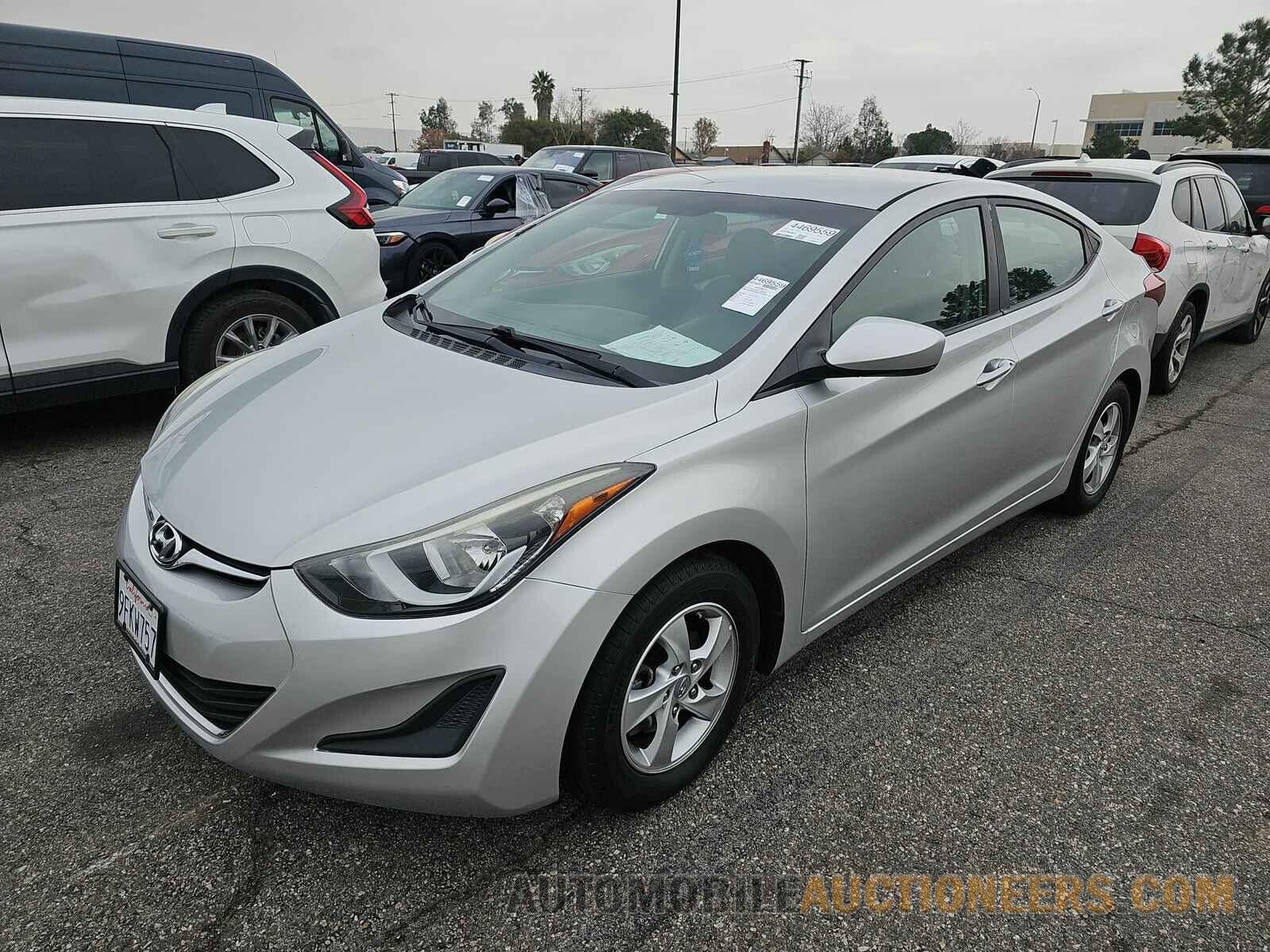 5NPDH4AE7FH581150 Hyundai Elantra SE 2015