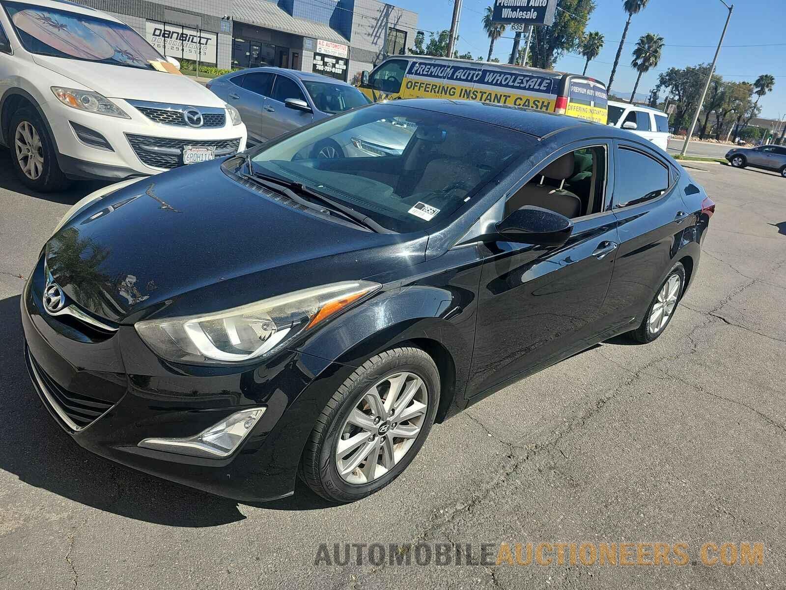 5NPDH4AE7GH671836 Hyundai Elantra SE 2016