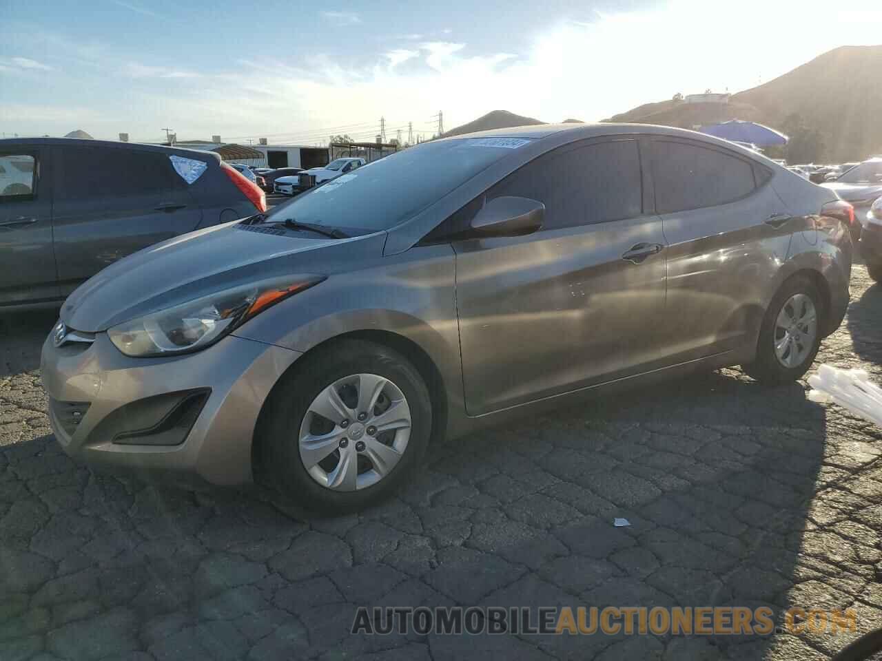 5NPDH4AE7GH688300 HYUNDAI ELANTRA 2016