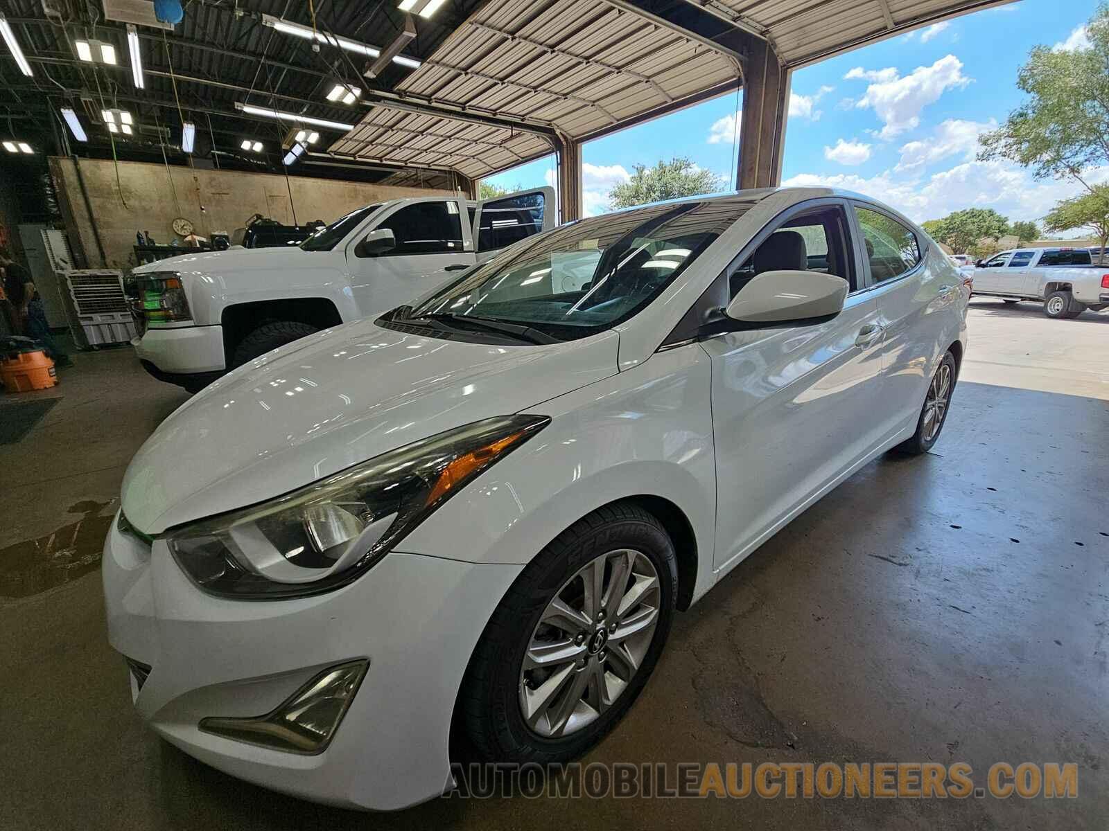 5NPDH4AE7GH729430 Hyundai Elantra SE 2016