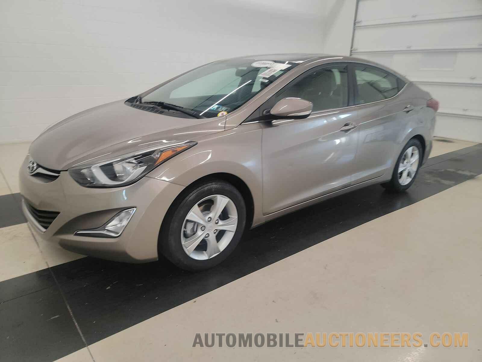 5NPDH4AE7GH777123 Hyundai Elantra 2016