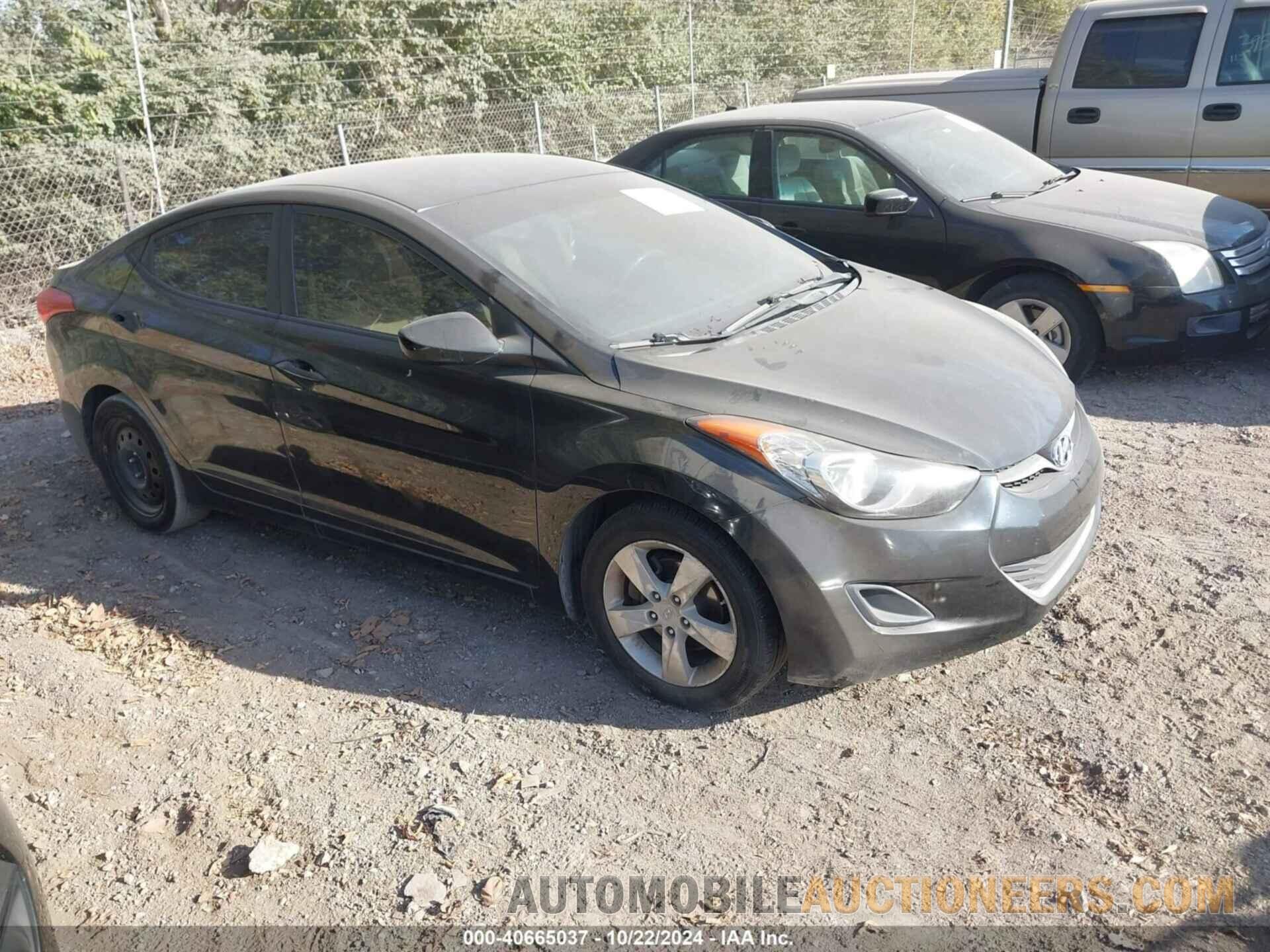 5NPDH4AE8BH000264 HYUNDAI ELANTRA 2011