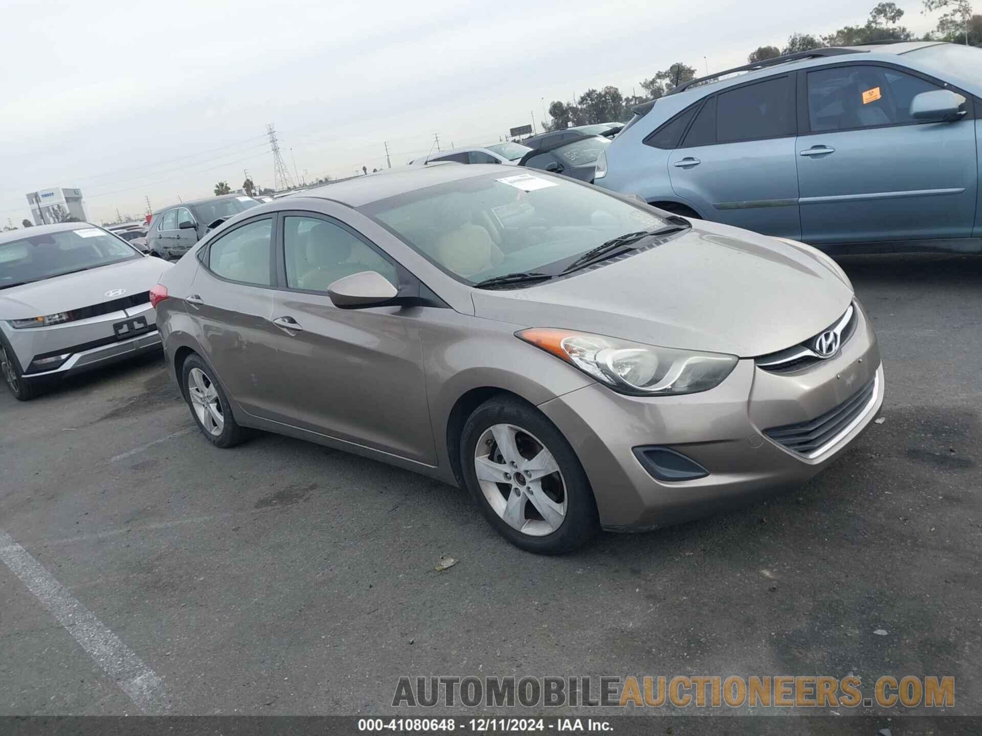 5NPDH4AE8BH034530 HYUNDAI ELANTRA 2011