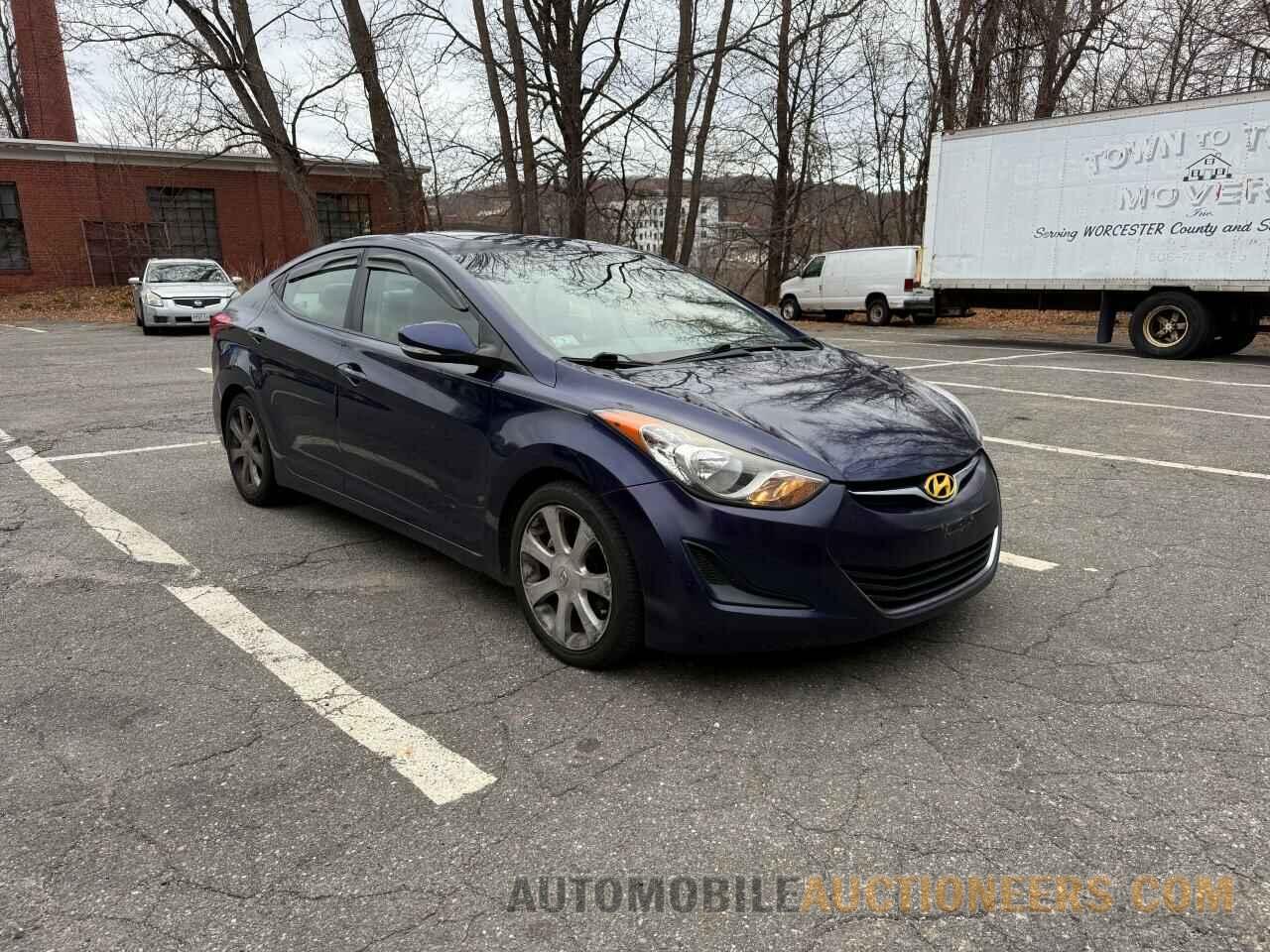 5NPDH4AE8CH082725 HYUNDAI ELANTRA 2012