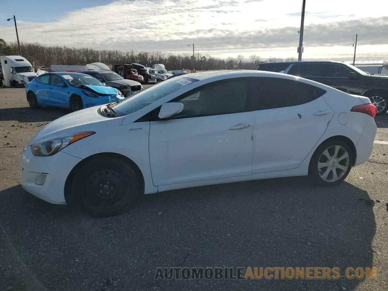 5NPDH4AE8CH100639 HYUNDAI ELANTRA 2012