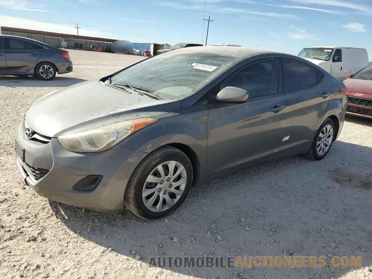 5NPDH4AE8DH159692 HYUNDAI ELANTRA 2013