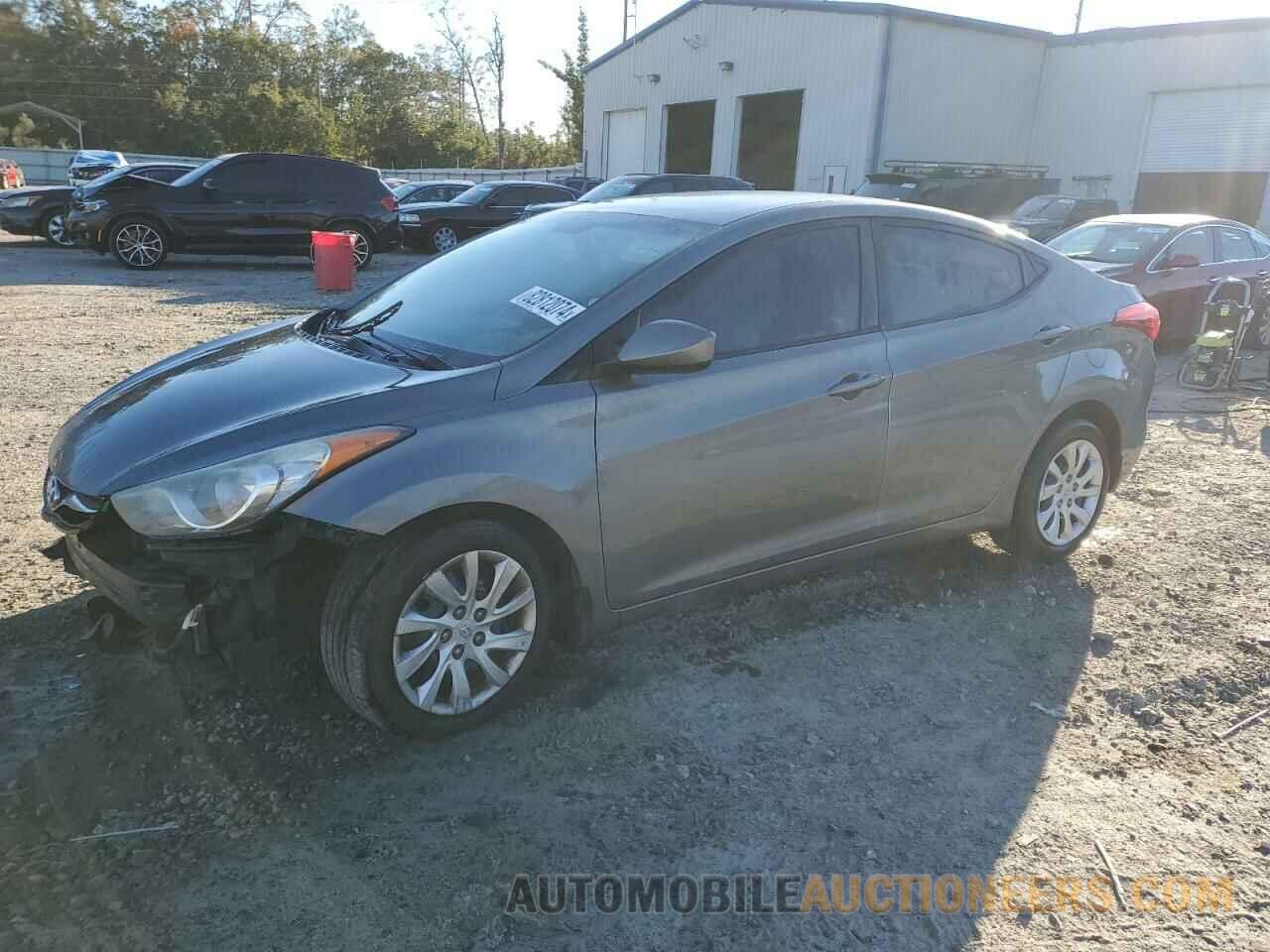 5NPDH4AE8DH161751 HYUNDAI ELANTRA 2013