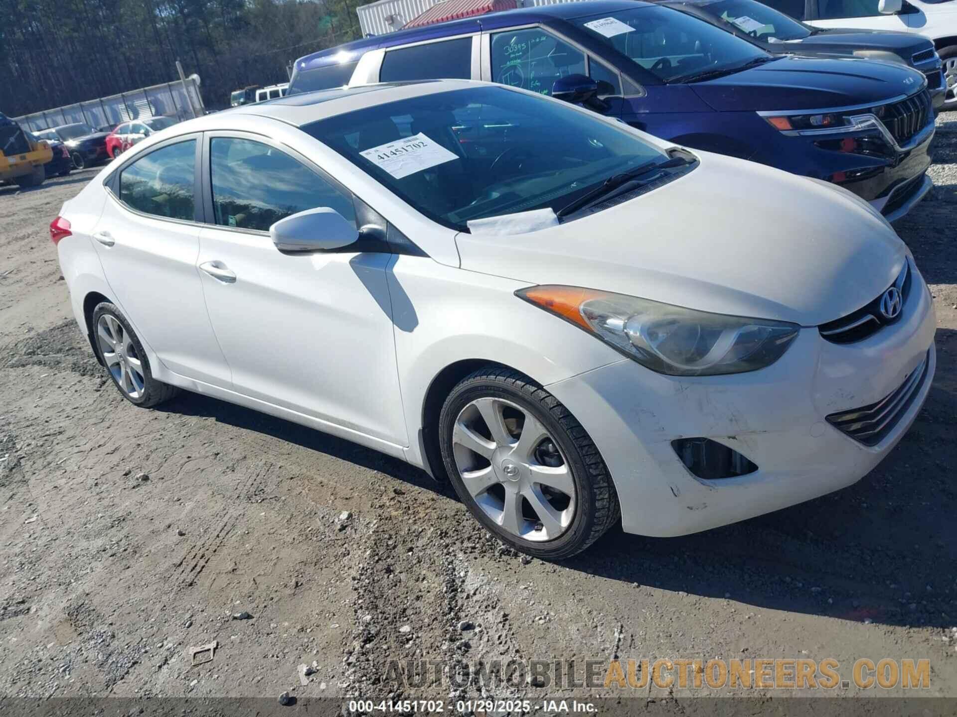 5NPDH4AE8DH246797 HYUNDAI ELANTRA 2013