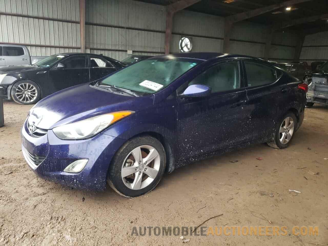 5NPDH4AE8DH289214 HYUNDAI ELANTRA 2013