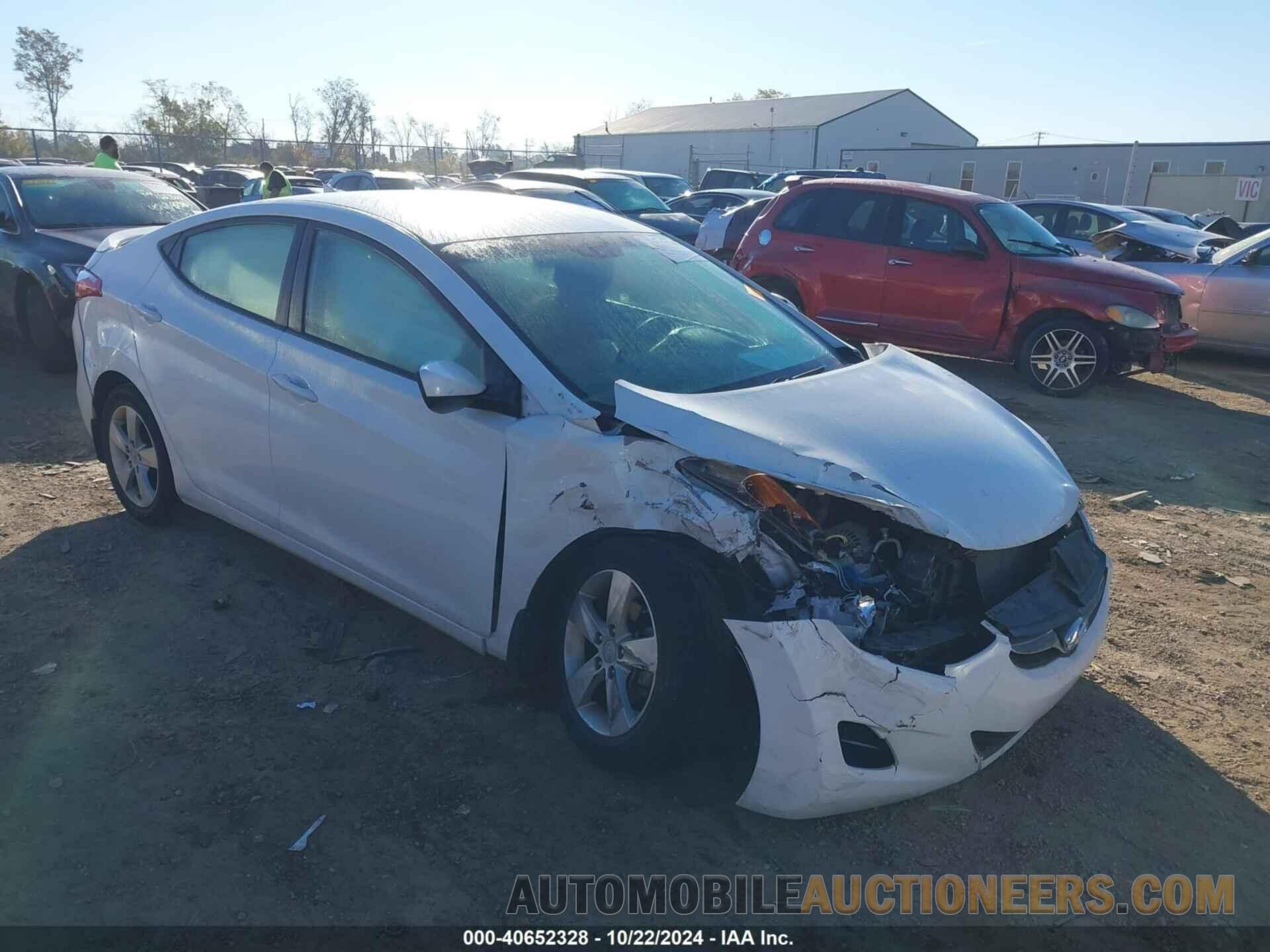 5NPDH4AE8DH294798 HYUNDAI ELANTRA 2013