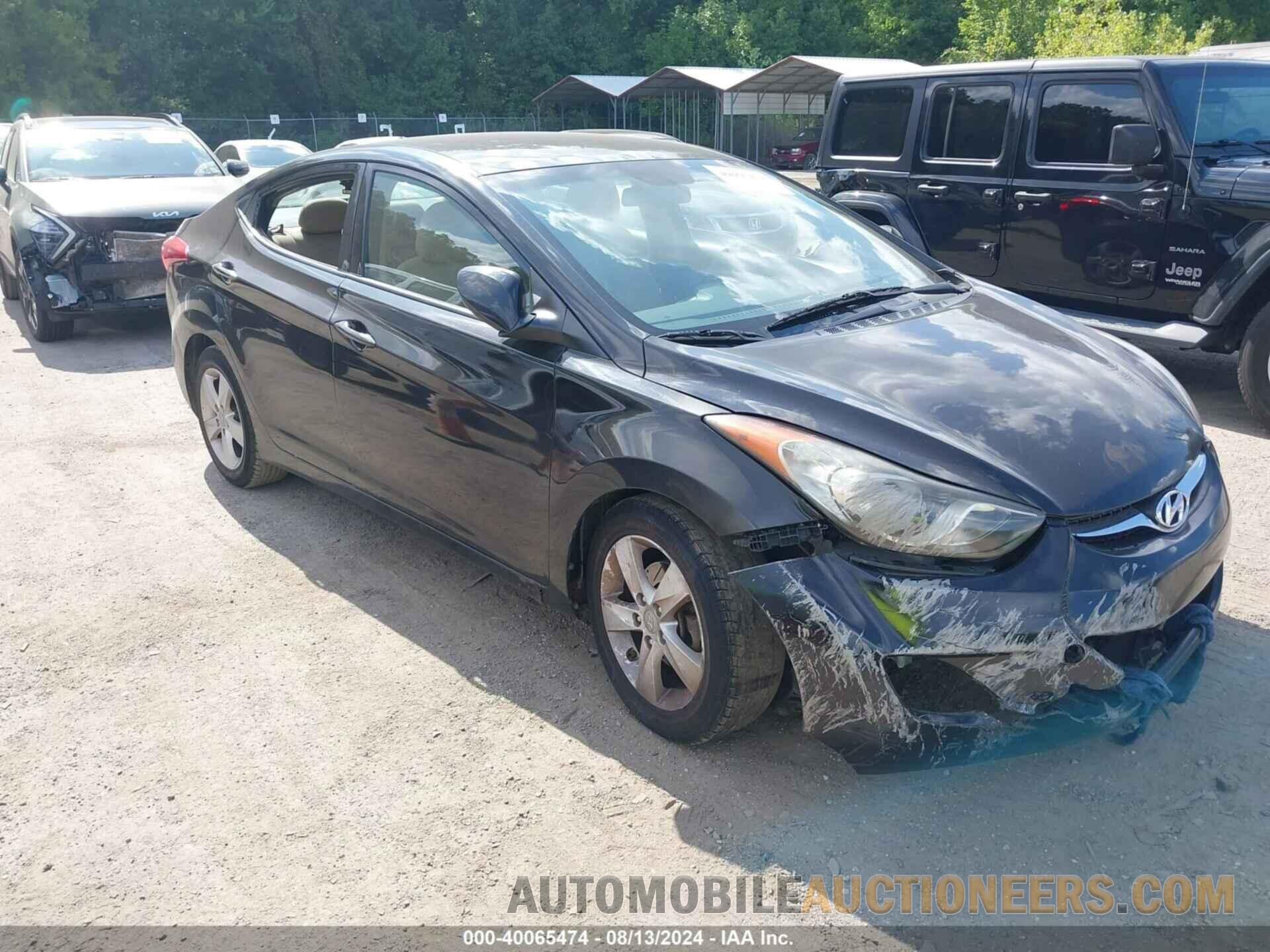 5NPDH4AE8DH325046 HYUNDAI ELANTRA 2013