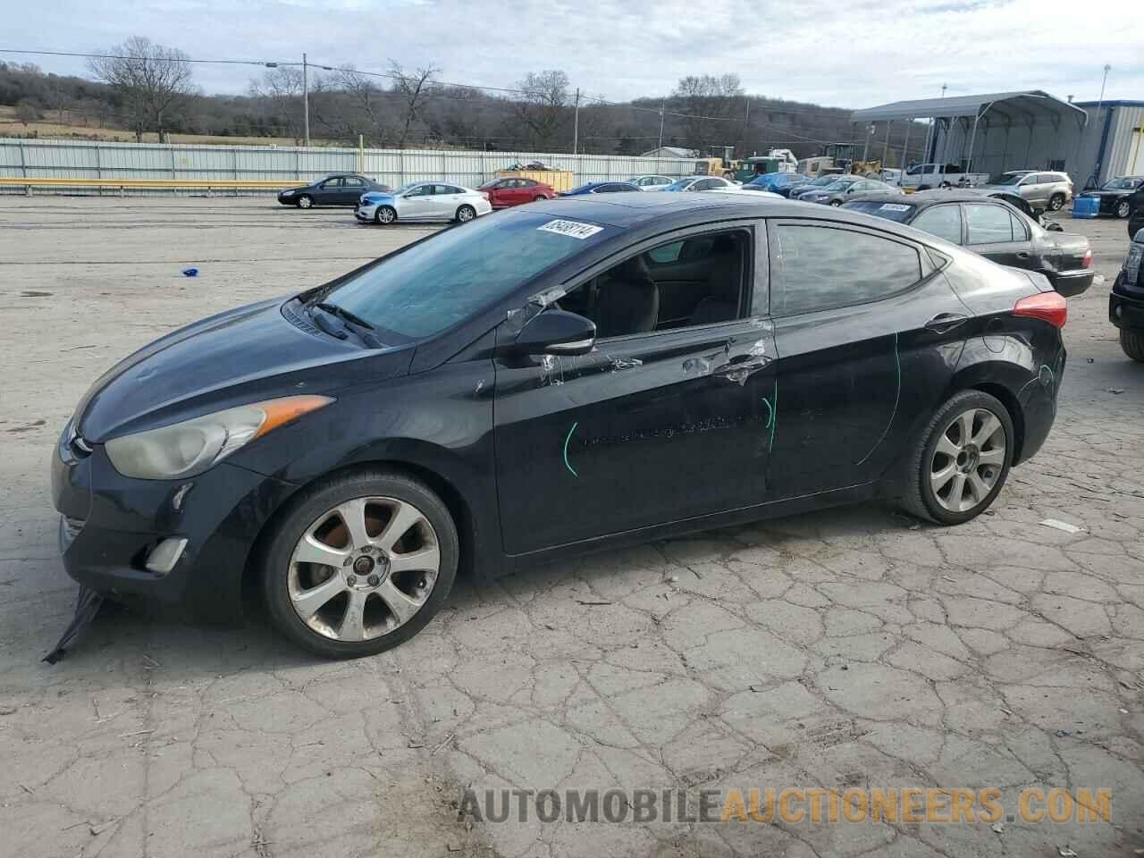 5NPDH4AE8DH372125 HYUNDAI ELANTRA 2013