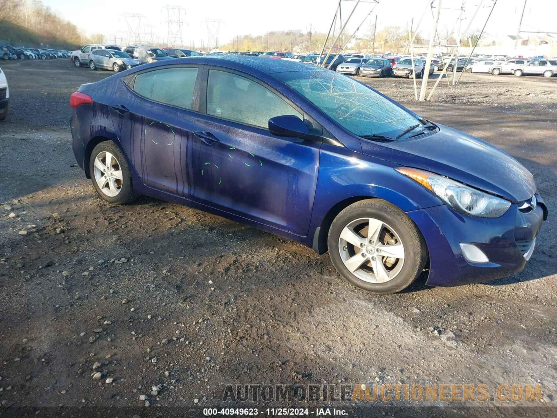 5NPDH4AE8DH422683 HYUNDAI ELANTRA 2013