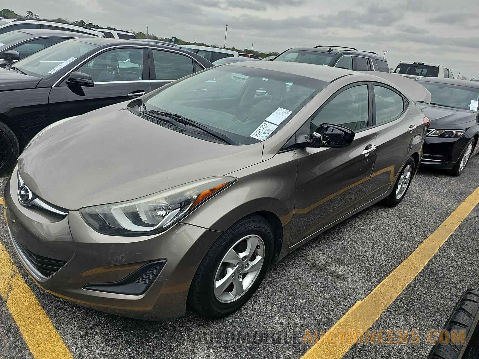 5NPDH4AE8FH587779 Hyundai Elantra SE 2015