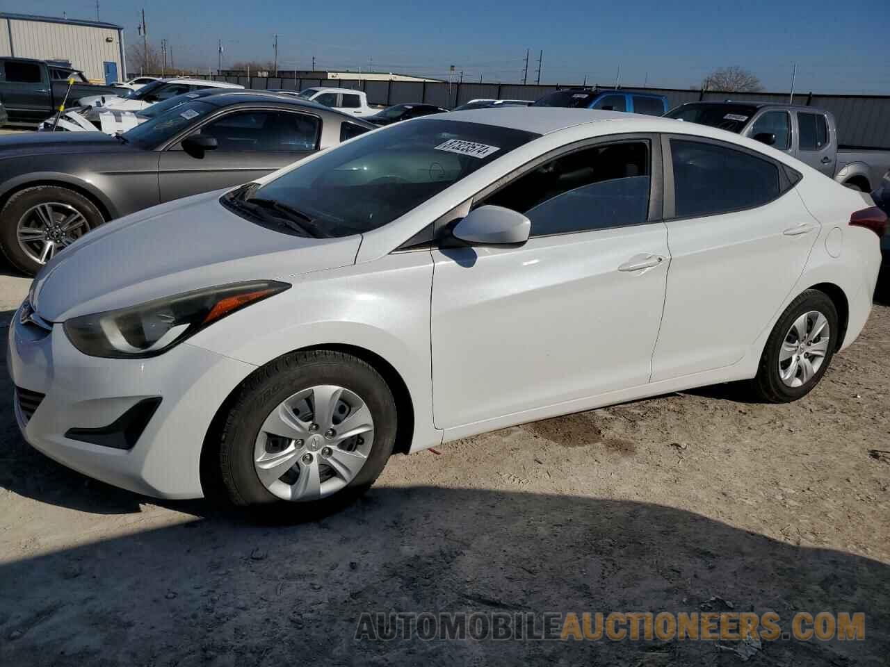 5NPDH4AE8GH727945 HYUNDAI ELANTRA 2016