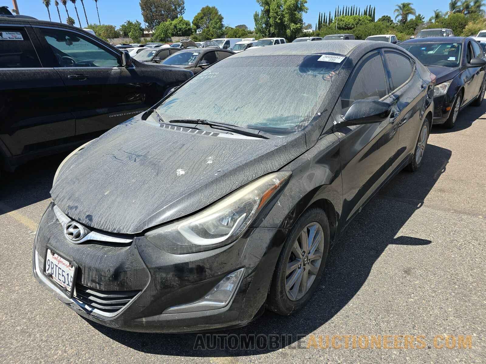 5NPDH4AE8GH769533 Hyundai Elantra SE 2016