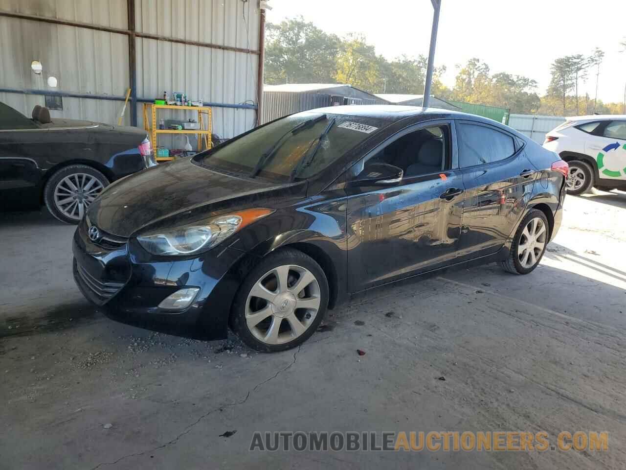 5NPDH4AE9BH021012 HYUNDAI ELANTRA 2011