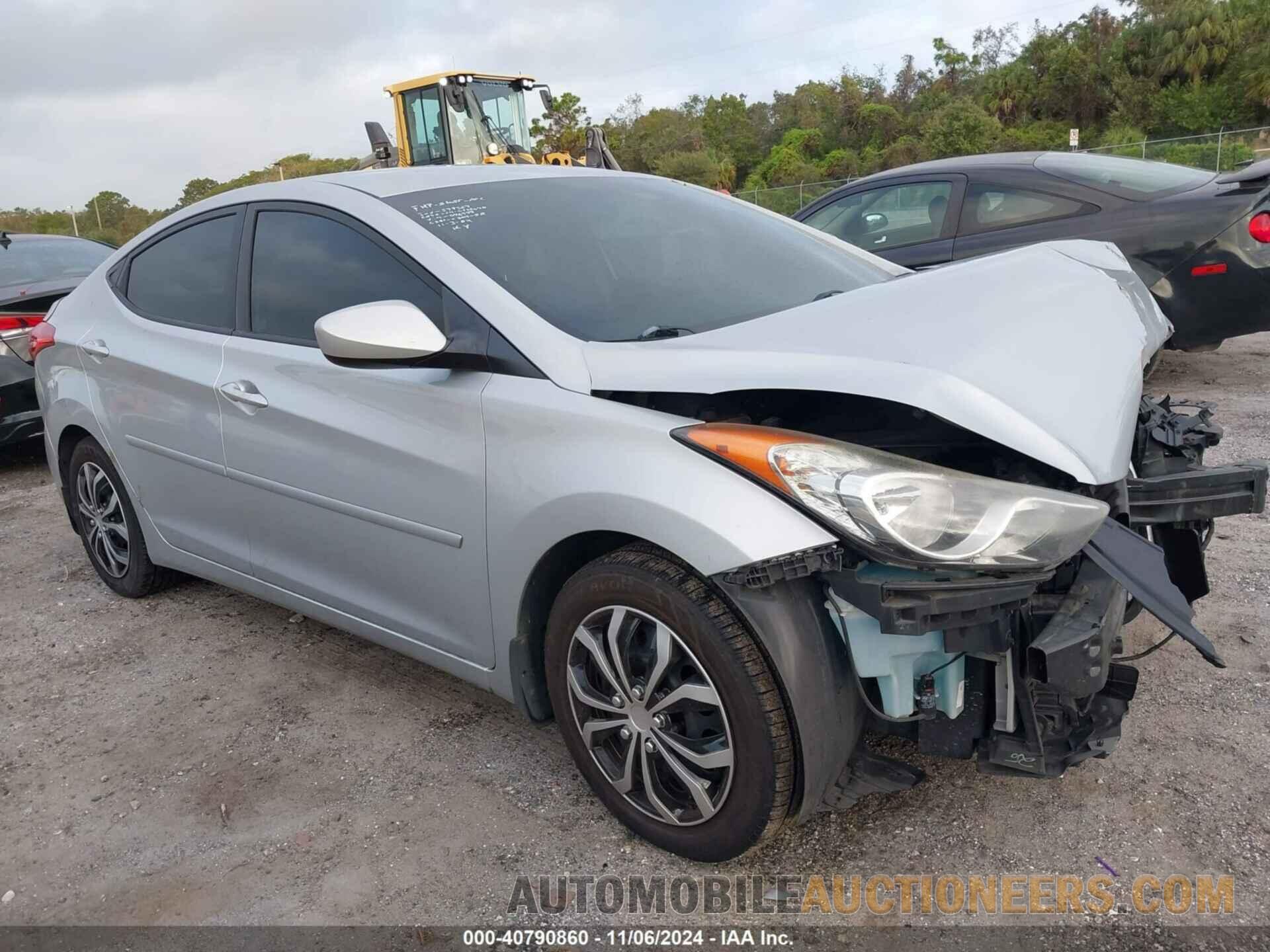 5NPDH4AE9CH076979 HYUNDAI ELANTRA 2012