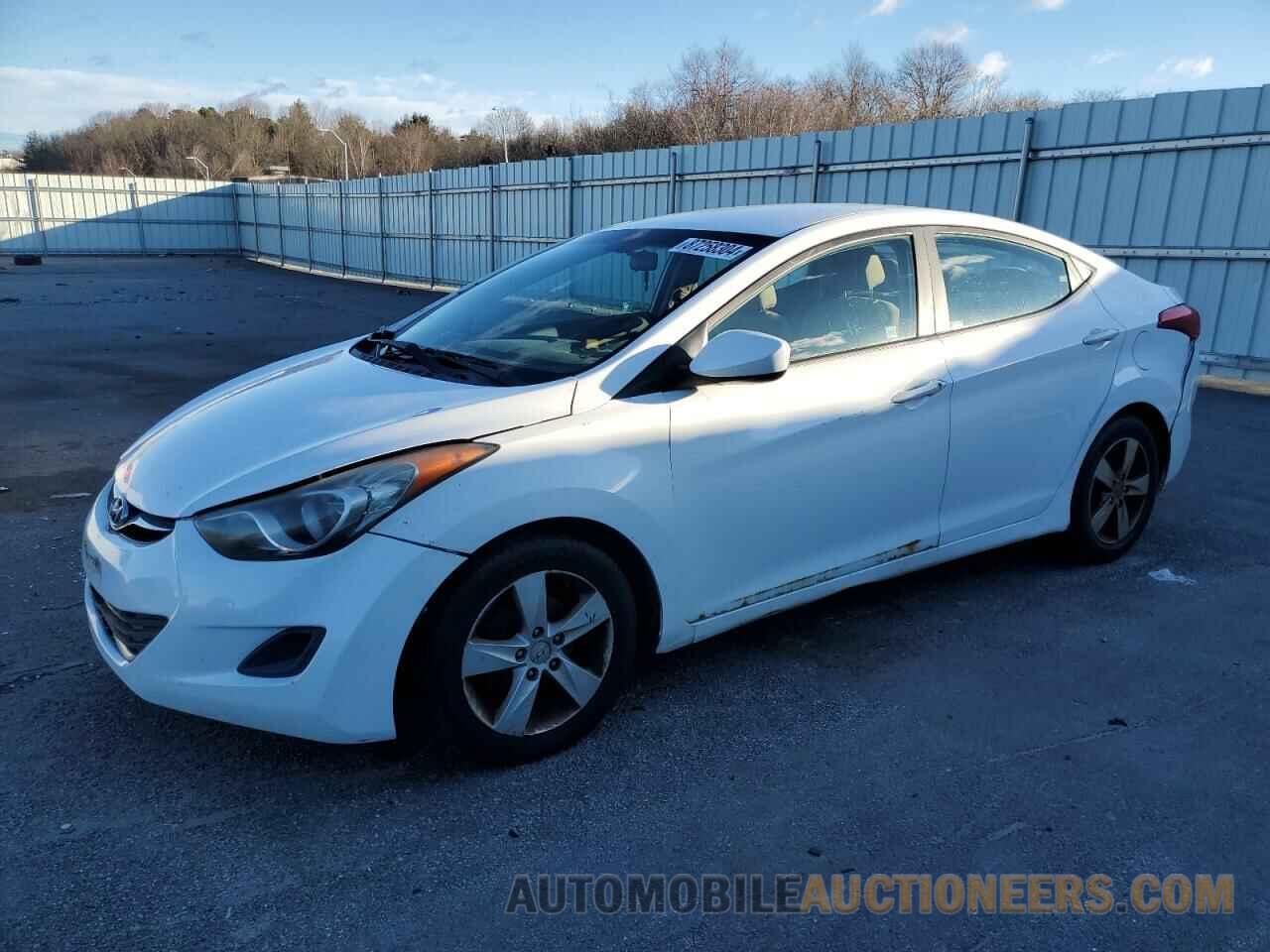 5NPDH4AE9DH264015 HYUNDAI ELANTRA 2013