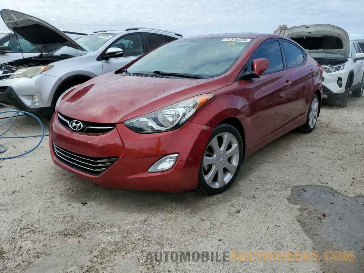 5NPDH4AE9DH278044 HYUNDAI ELANTRA 2013