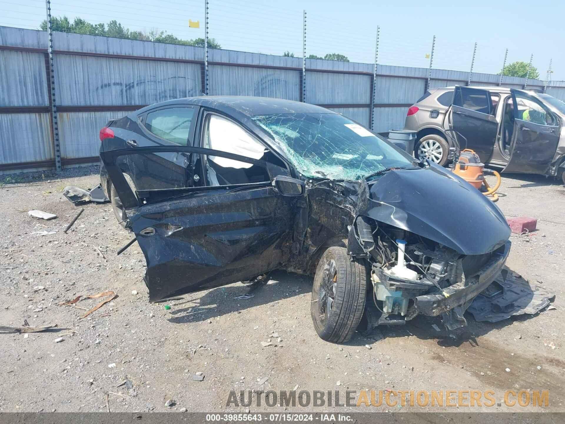 5NPDH4AE9DH302617 HYUNDAI ELANTRA 2013