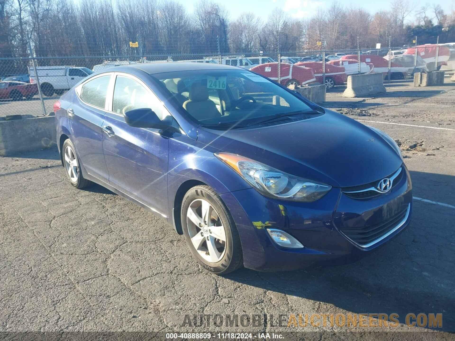 5NPDH4AE9DH303055 HYUNDAI ELANTRA 2013