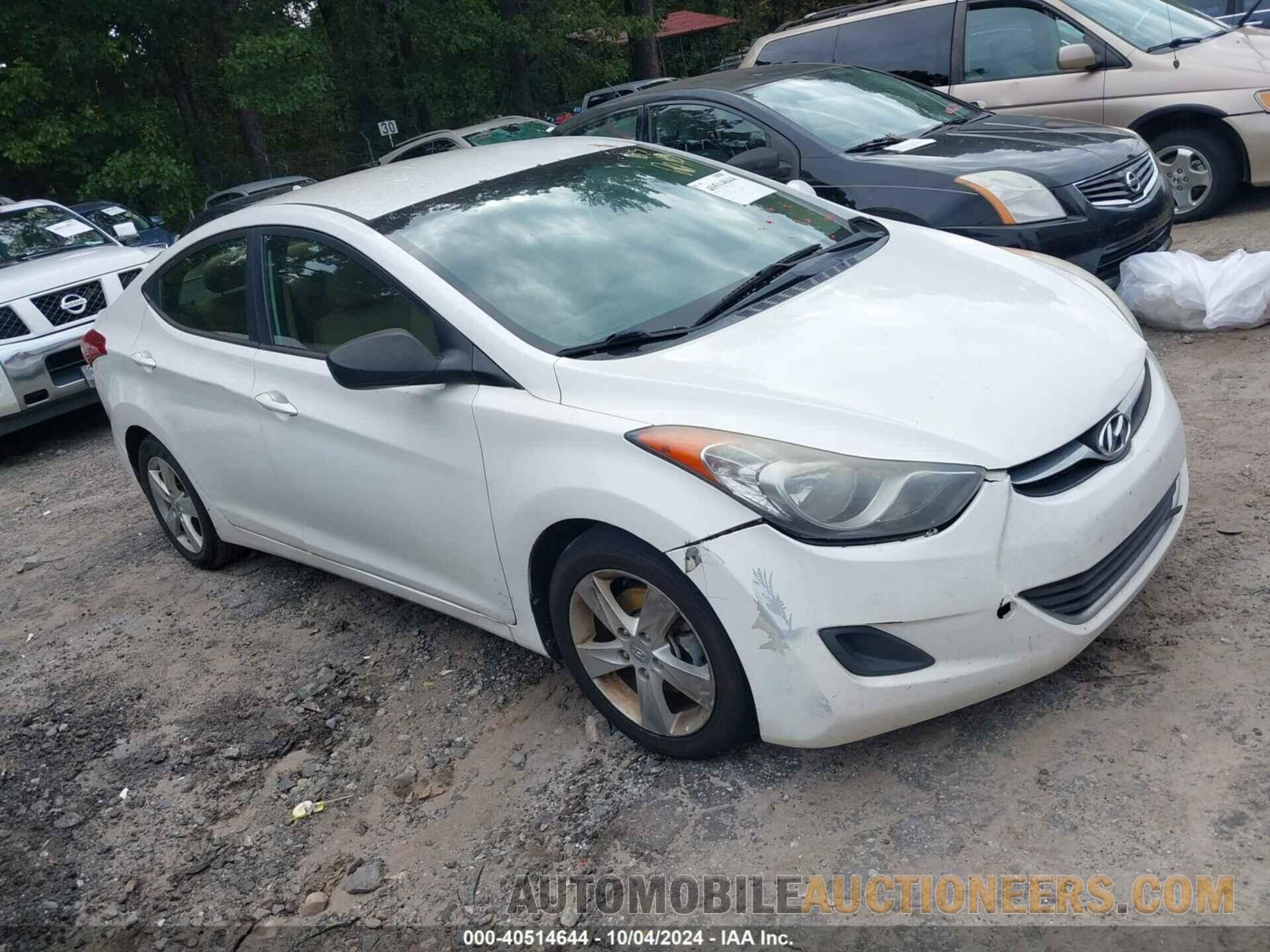 5NPDH4AE9DH313956 HYUNDAI ELANTRA 2013