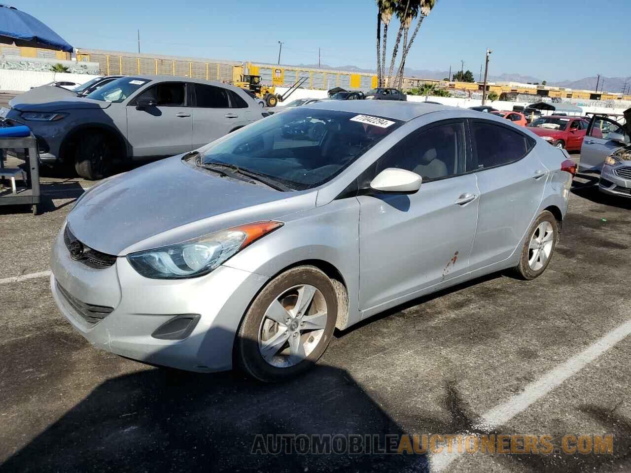 5NPDH4AE9DH359285 HYUNDAI ELANTRA 2013