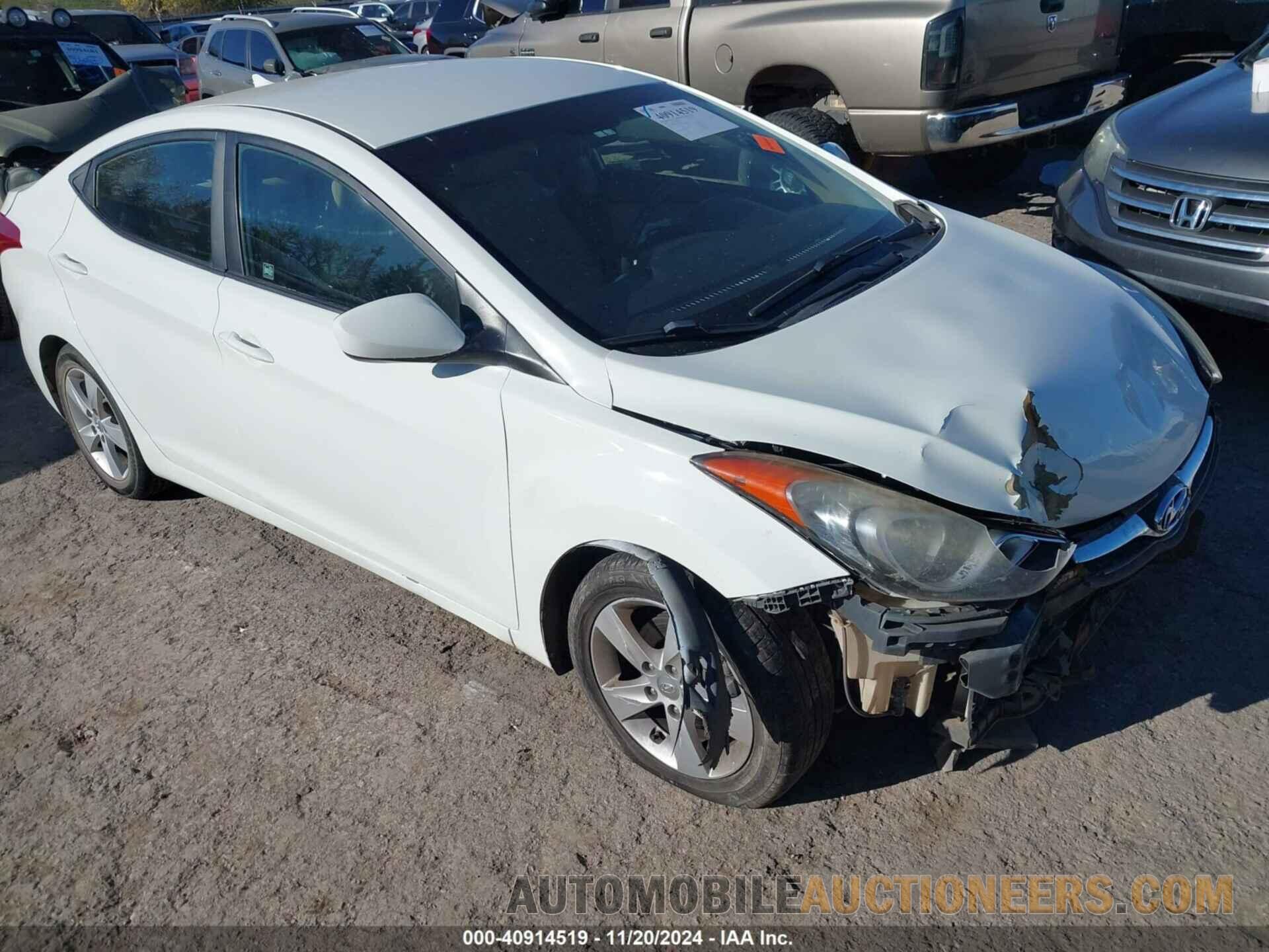 5NPDH4AE9DH372473 HYUNDAI ELANTRA 2013