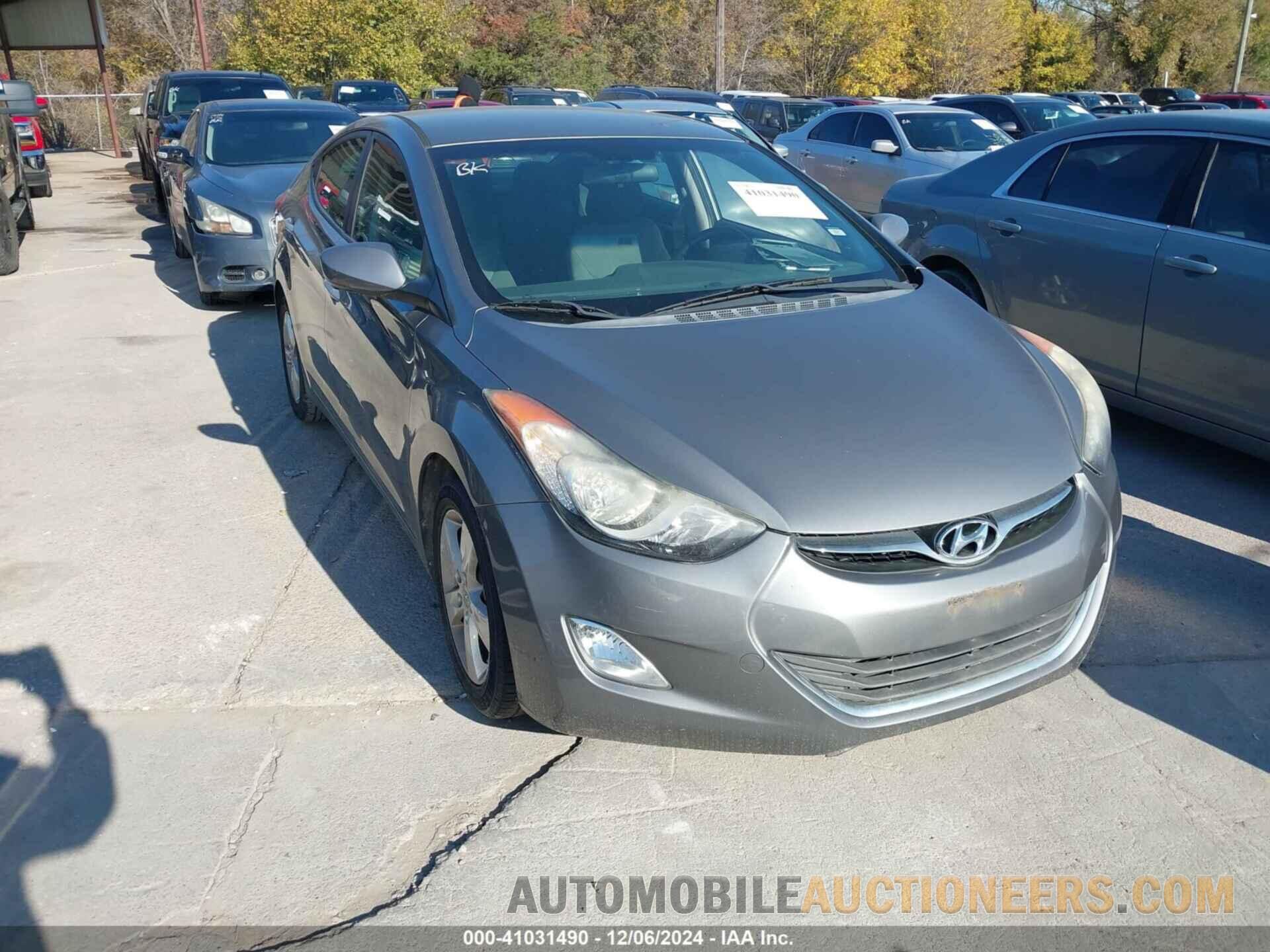 5NPDH4AE9DH409165 HYUNDAI ELANTRA 2013