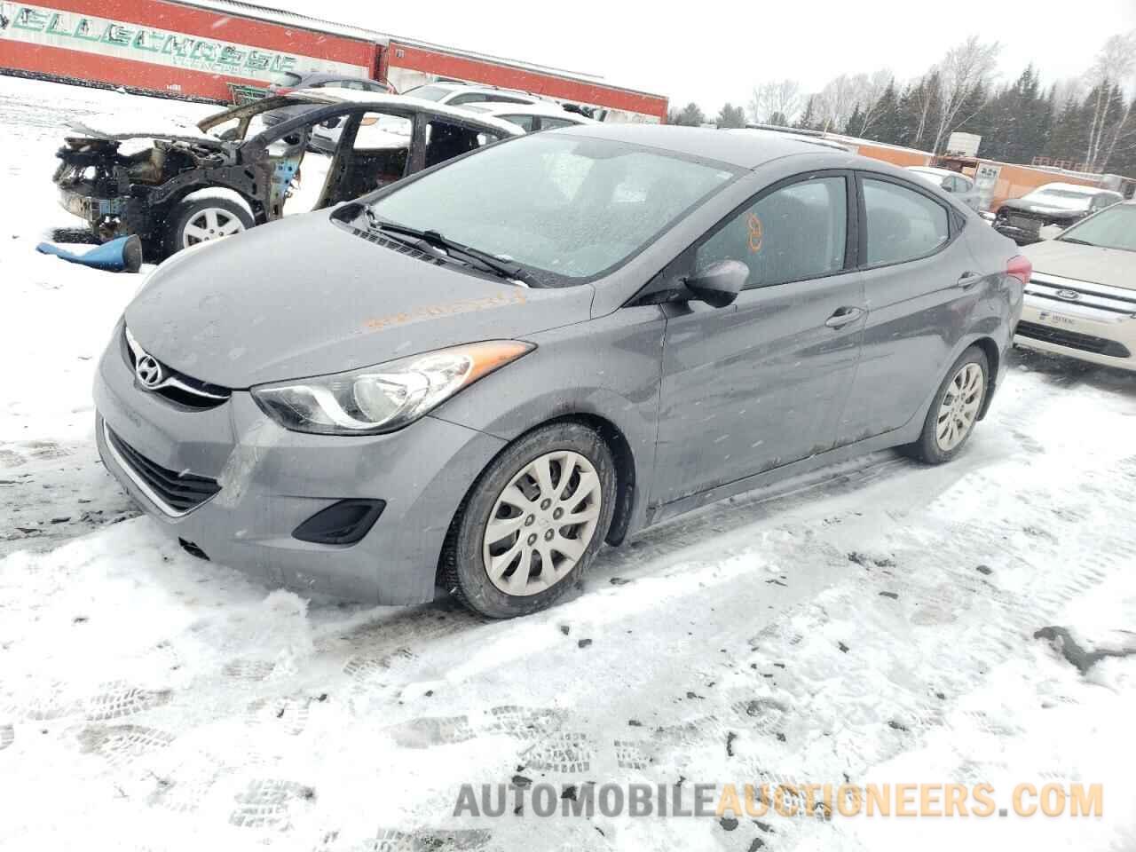 5NPDH4AE9DH450993 HYUNDAI ELANTRA 2013