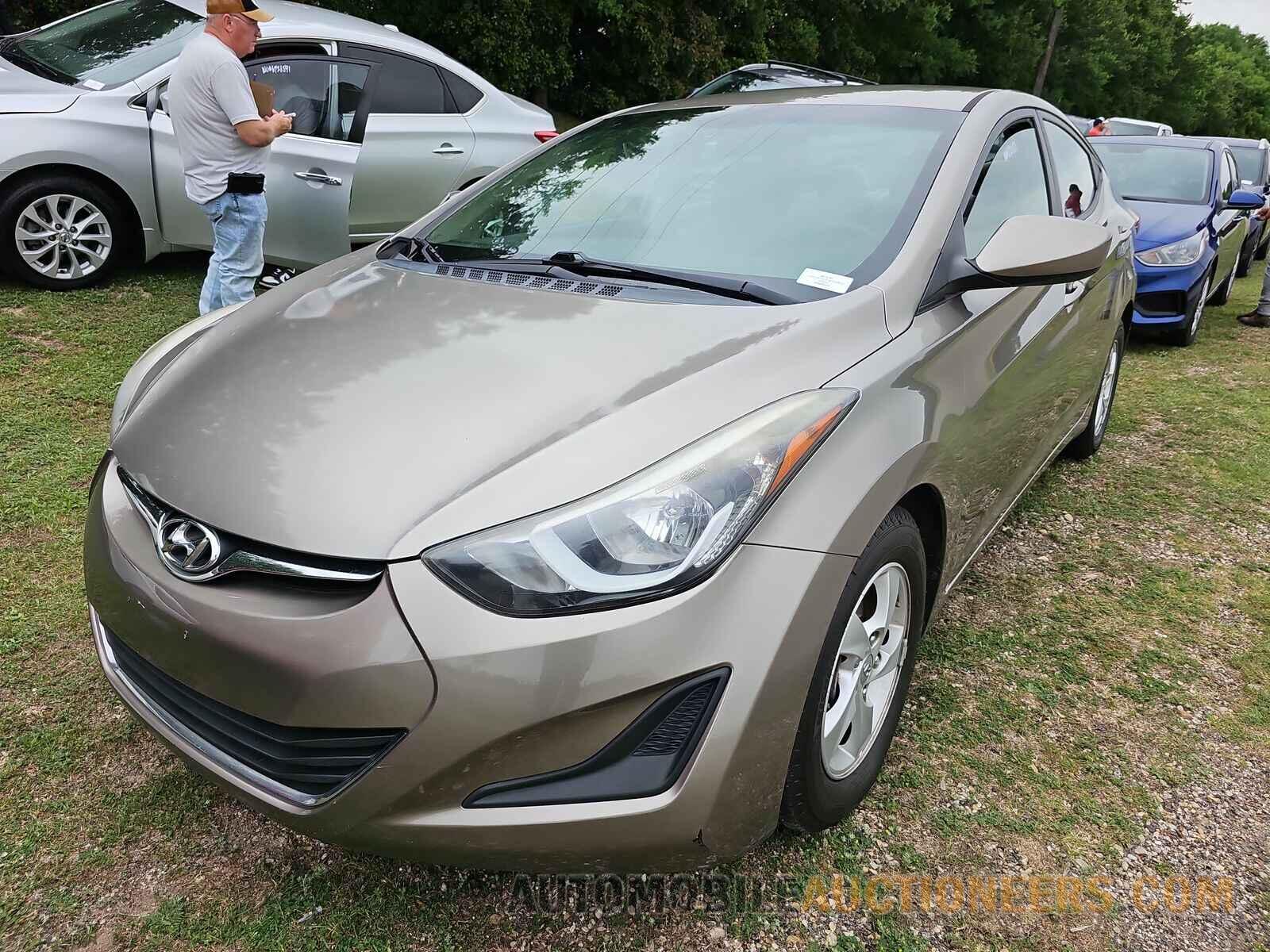 5NPDH4AE9FH560221 Hyundai Elantra SE 2015