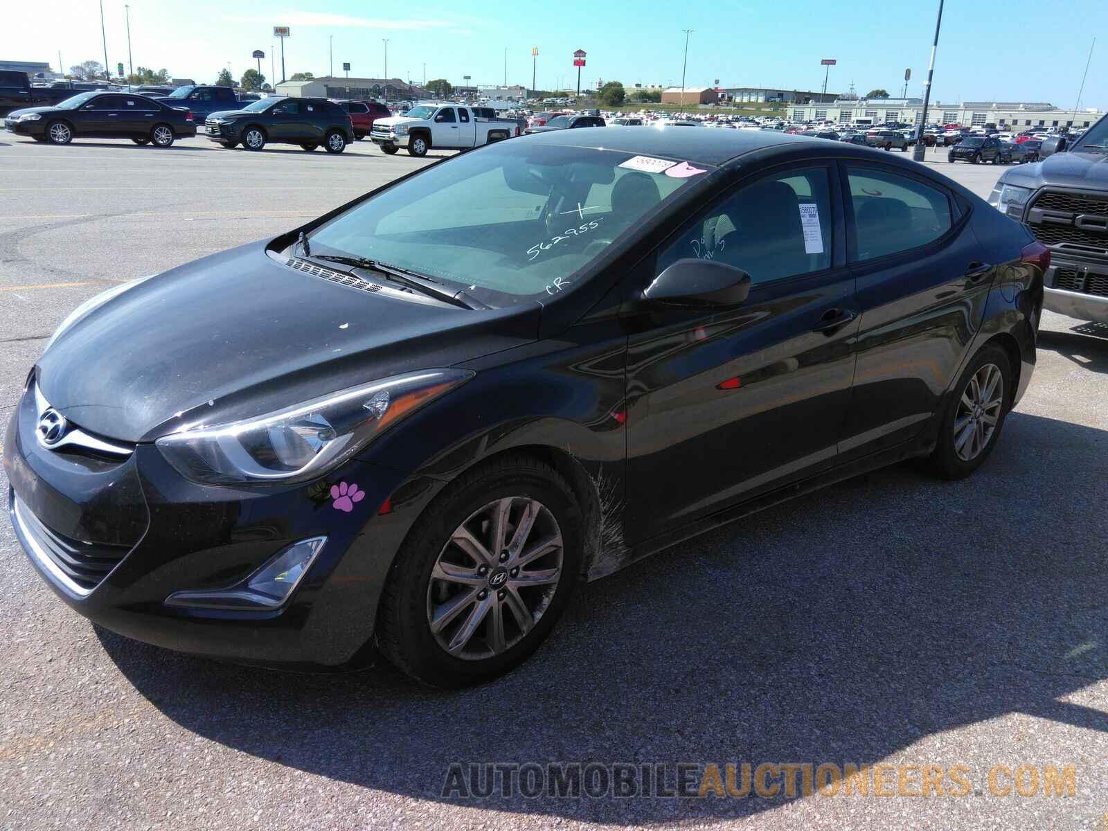 5NPDH4AE9FH562955 Hyundai Elantra 2015