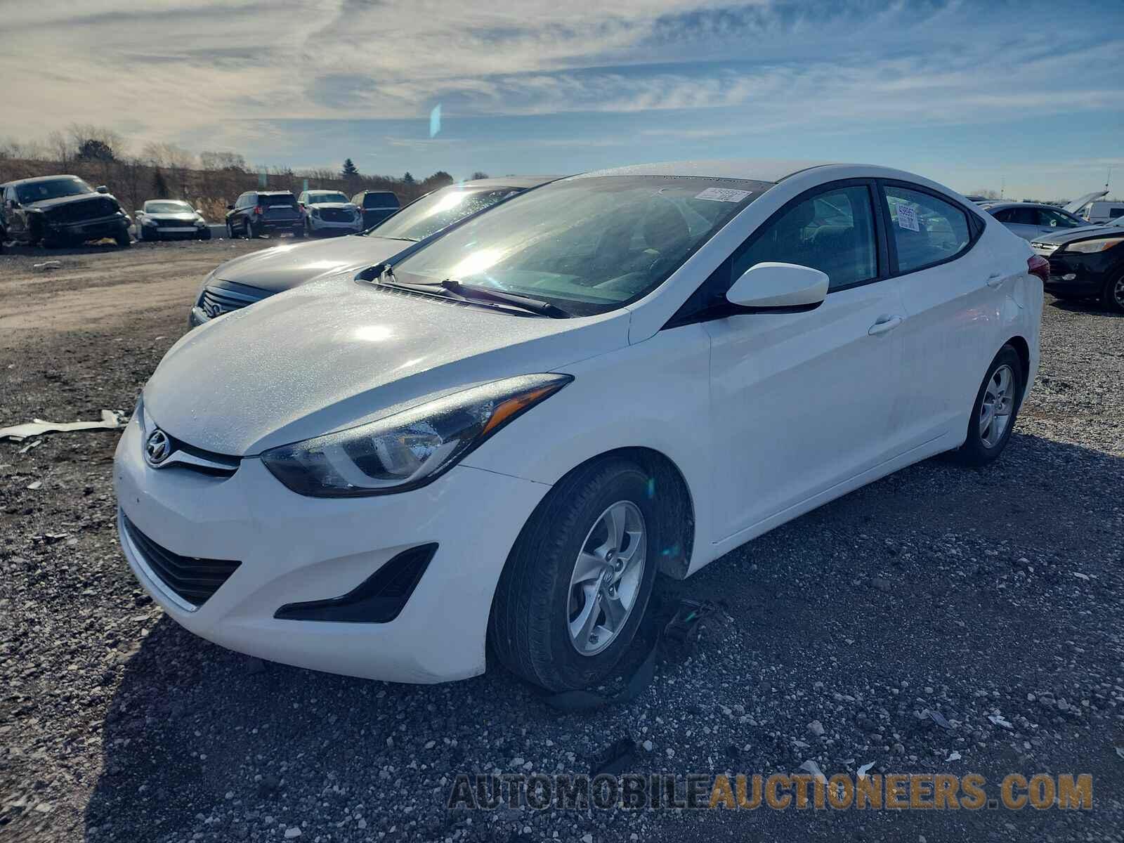 5NPDH4AE9FH578024 Hyundai Elantra SE 2015