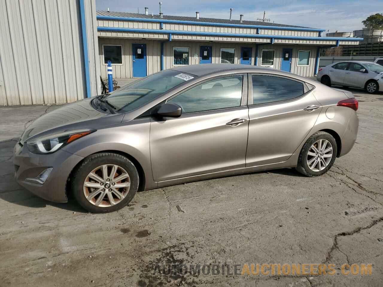 5NPDH4AE9FH601978 HYUNDAI ELANTRA 2015