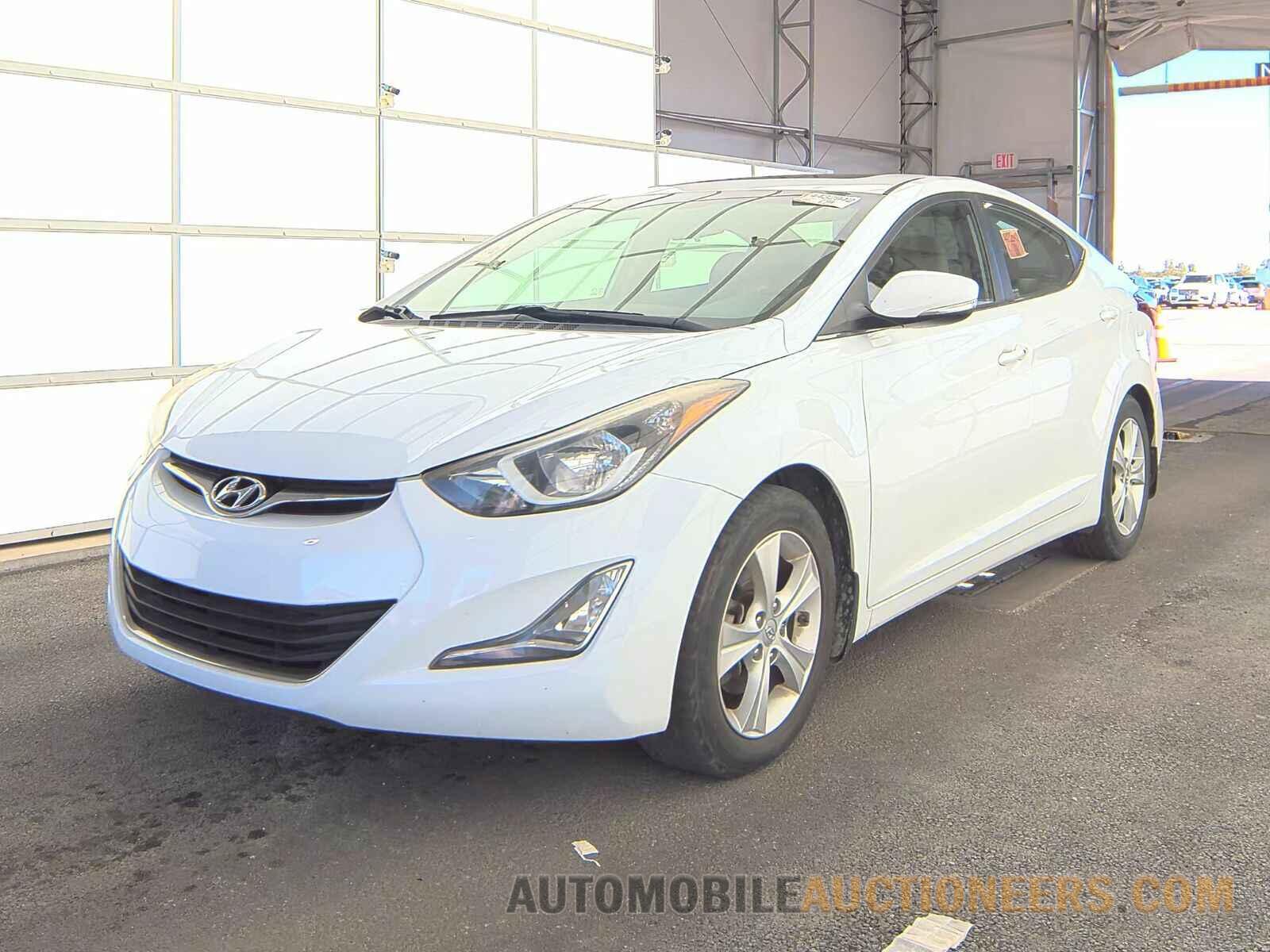 5NPDH4AE9GH688704 Hyundai Elantra 2016