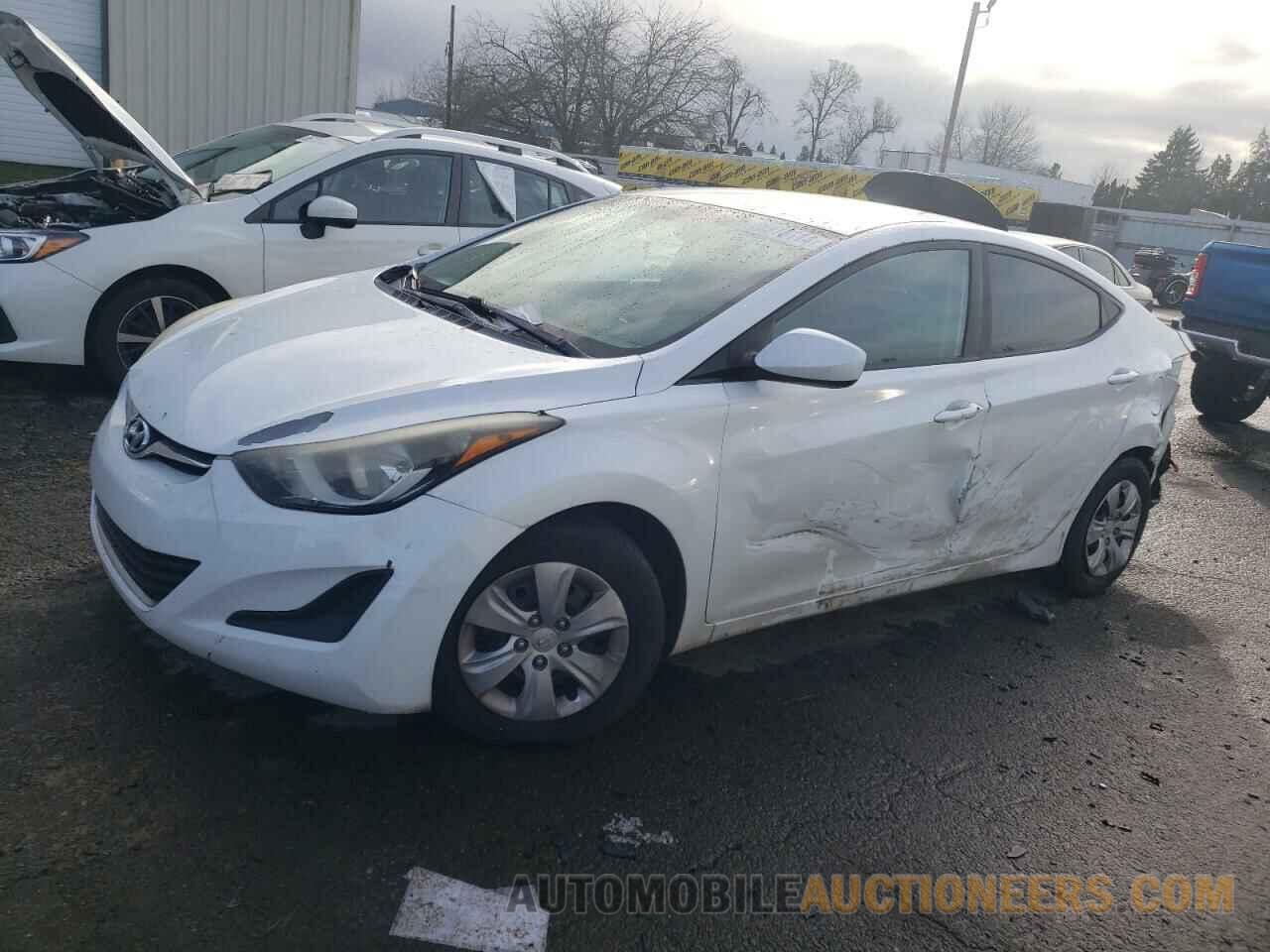 5NPDH4AE9GH697127 HYUNDAI ELANTRA 2016