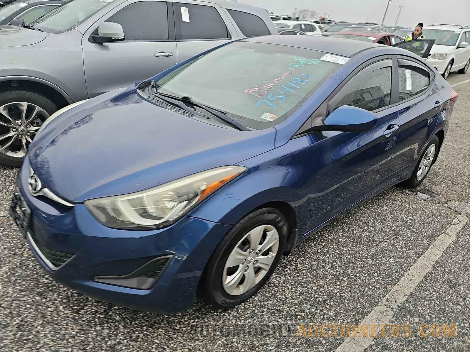 5NPDH4AE9GH754183 Hyundai Elantra SE 2016