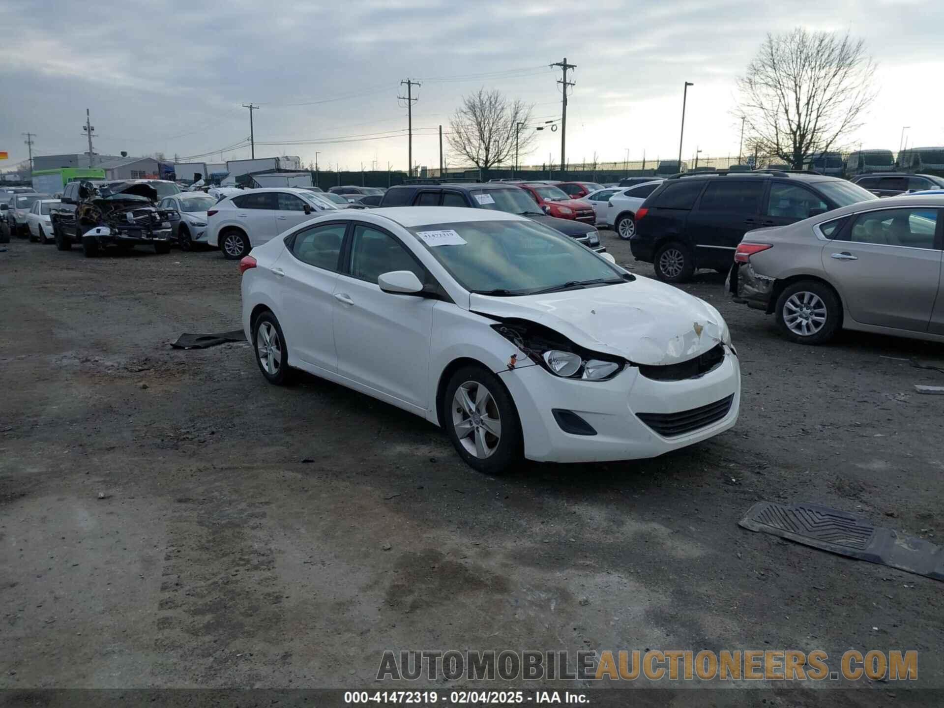 5NPDH4AEXBH031676 HYUNDAI ELANTRA 2011